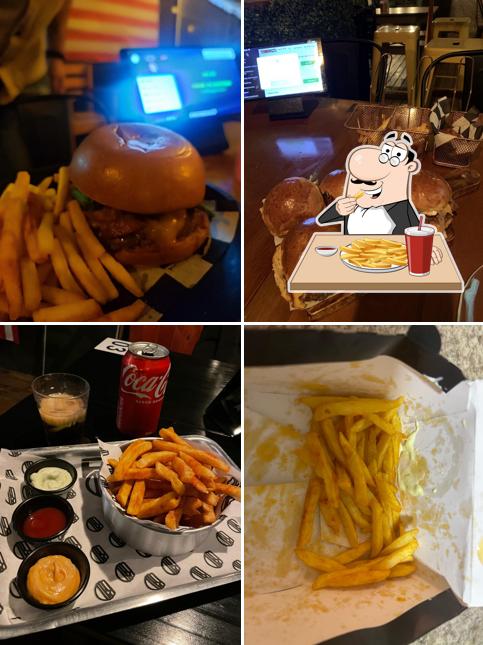 Batata frita em Teus Burgers & Cozinha