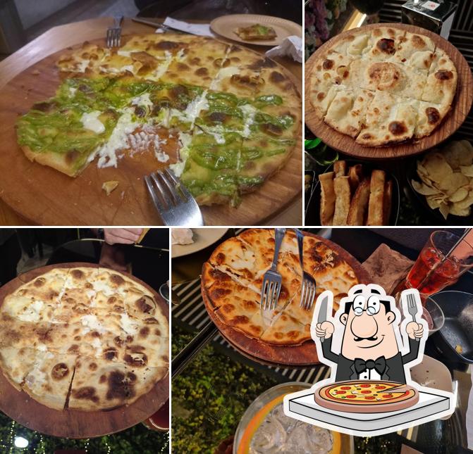 Scegli tra le molte varianti di pizza