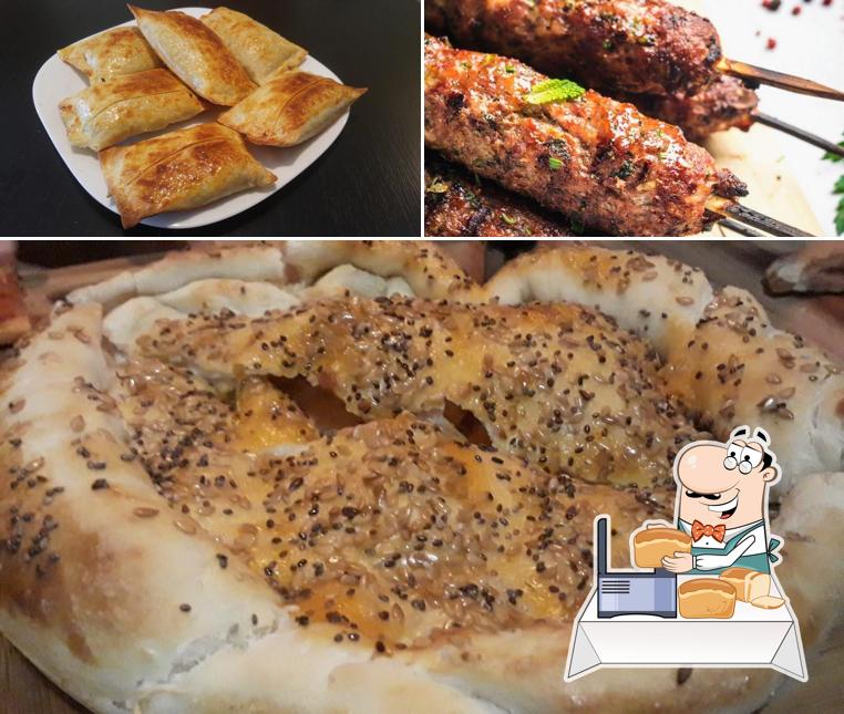 Pão-com-alho em Restaurante Yalla Comer - Comida Árabe (Síria)