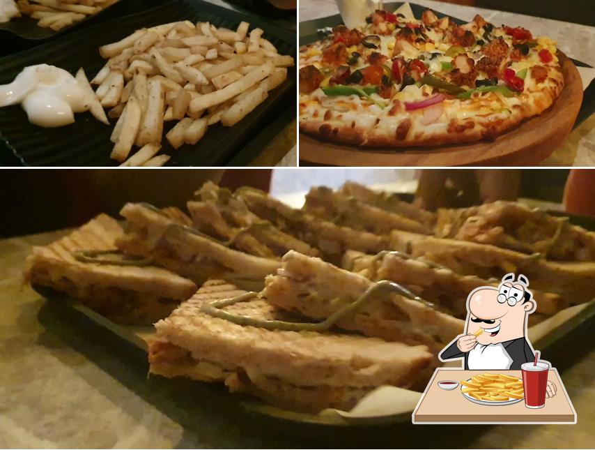 French fries at PIZZA MAKER