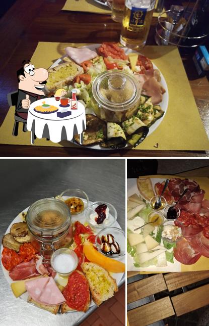 Piatto di formaggi al Sand Glass Pub