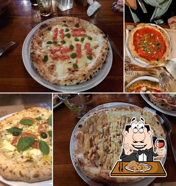 Escolha diferentes variedades de pizza