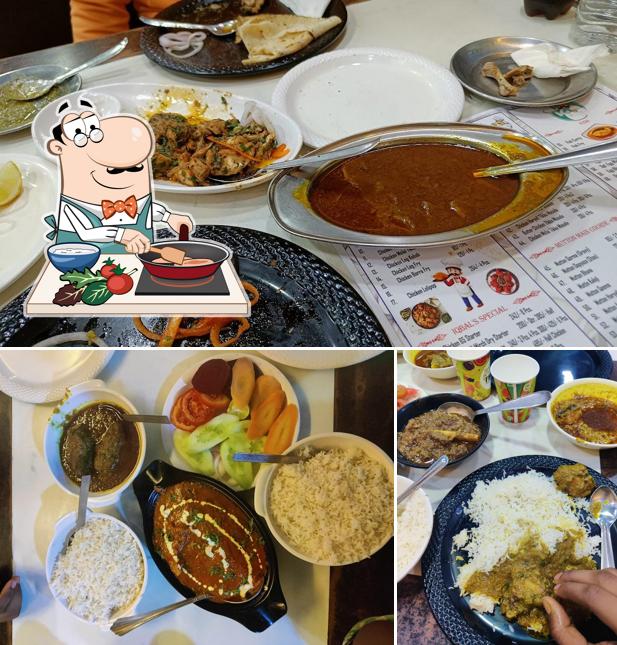 Chicken curry at Iqbal Hotel, Raebareli