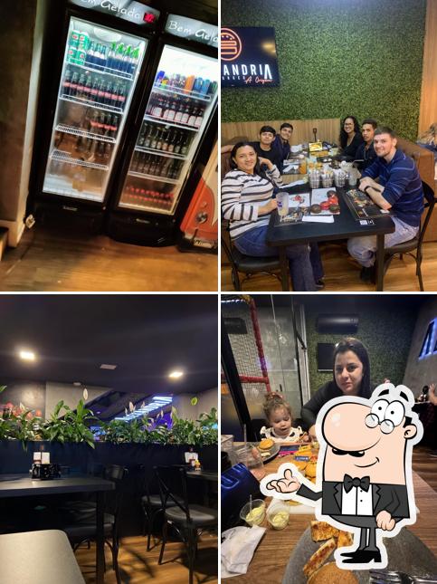 Veja imagens do interior do Alexandria Burger Blumenau