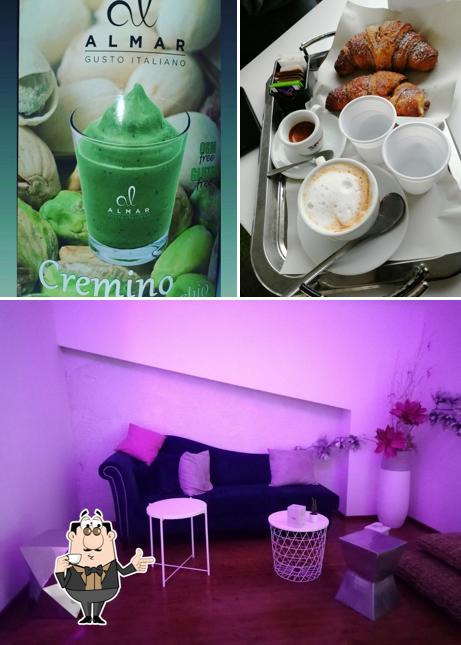 Goditi qualcosa da bere a Relax café
