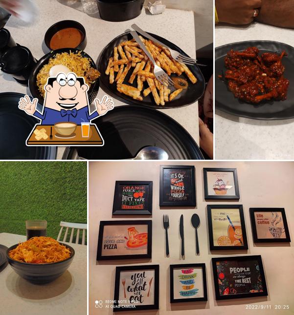 Meals at 7 HEAVEN's