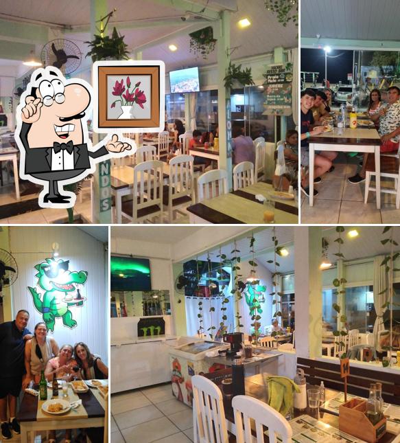 O interior do Yacare Resto Bar