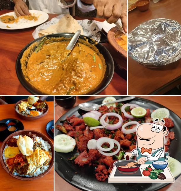 Chicken curry at Chattiyum Chorum