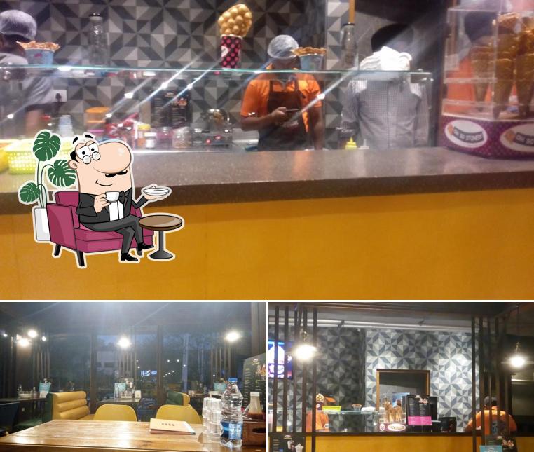 The interior of Ampm Restaurant - Khao Piyo Jiyo