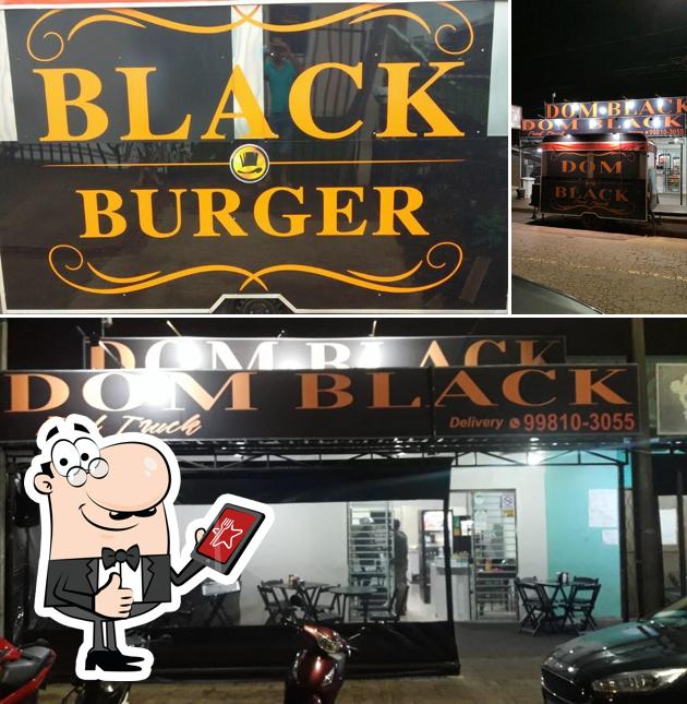 See this picture of Dom black food