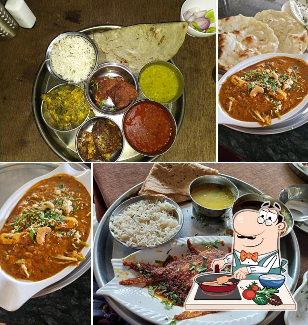 Chicken curry at Ashirwad Macchi Dhaba And Sea Foods