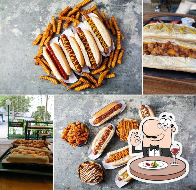 Platos en Nathan's Famous