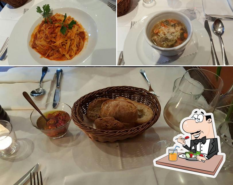 Platti al Ristorante Tango