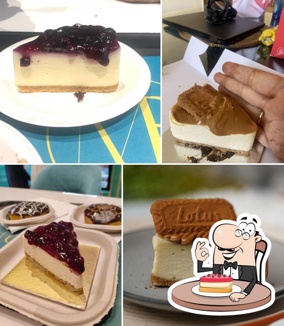 Cheesecake at Maitrre Patisserie