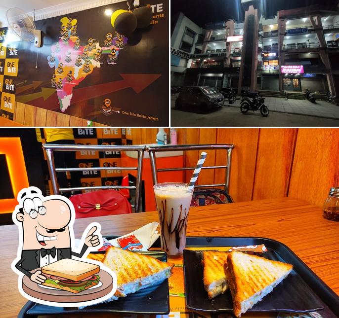 Grilled cheese sandwich at One Bite Asansol
