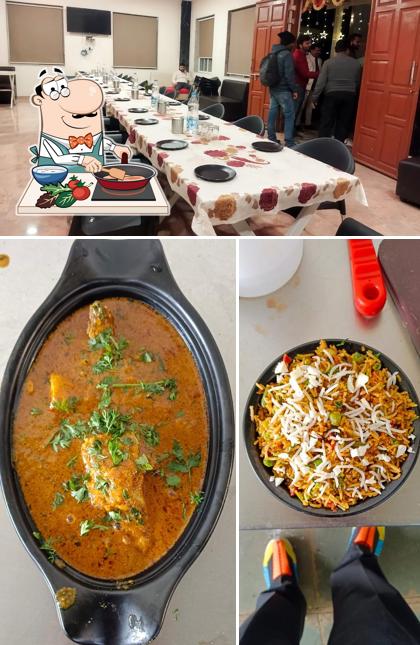 Chicken curry at Hotel The Red Rose Bar & Lodging