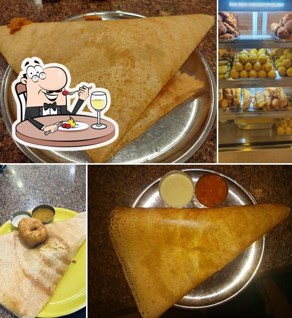 Meals at Hotel Aryaas Park