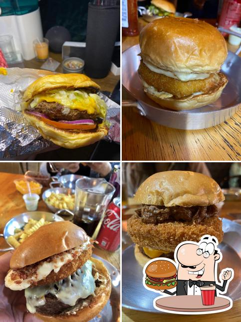 Delicie-se com um hambúrguer no The Burger House