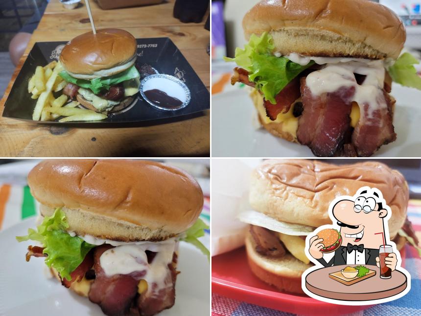 Peça um hambúrguer no Arcanjos Burger