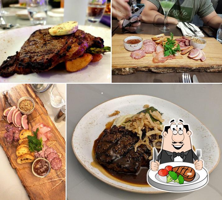 Draco Markham offre des plats à base de viande