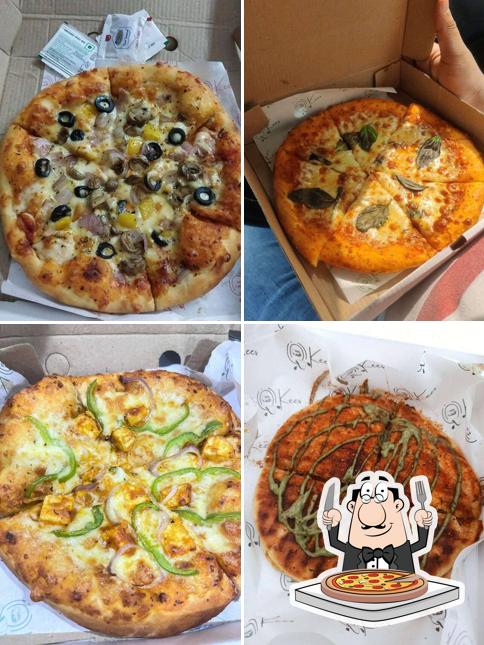 Order pizza at QKees