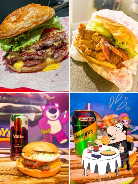 Toy's Burguer serve uma infinidade de opções para os amantes dos hambúrgueres