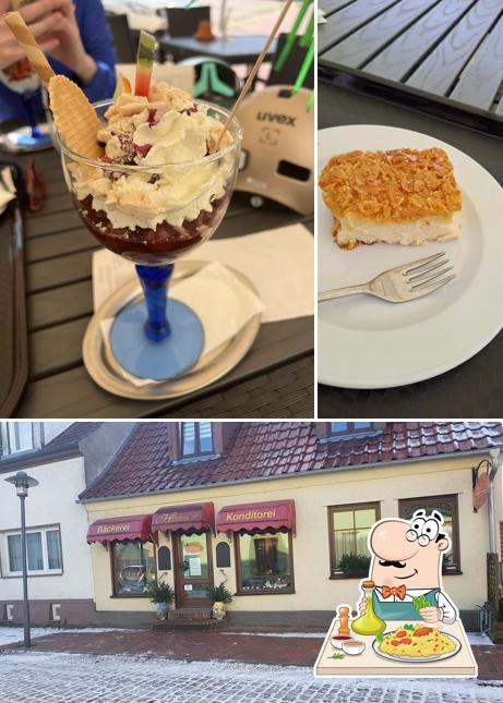 La nourriture et extérieur du restaurant