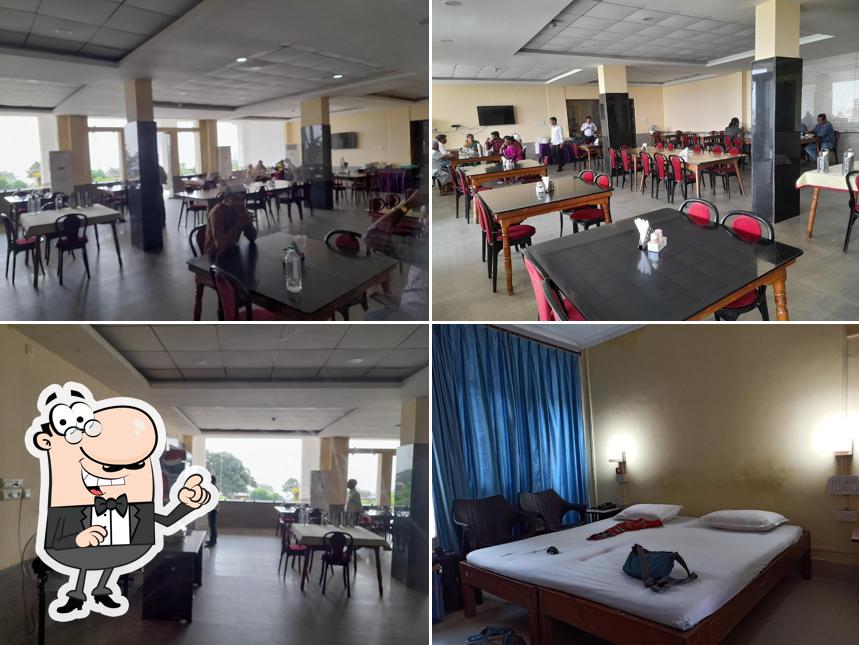 Check out how Barkul Panthanivas Restaurant looks inside