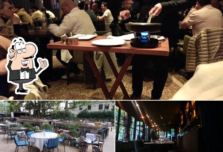 Installez-vous à l'une des tables de La Maison