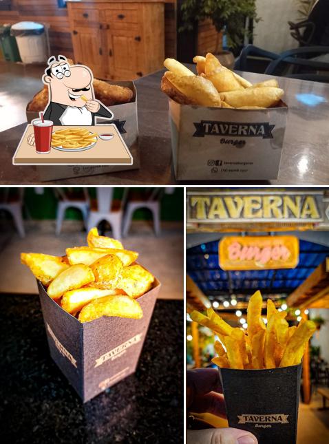 Batata frita em Taverna Burger