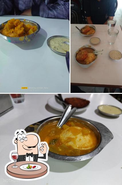 Idli at Indian coffee house Rewa