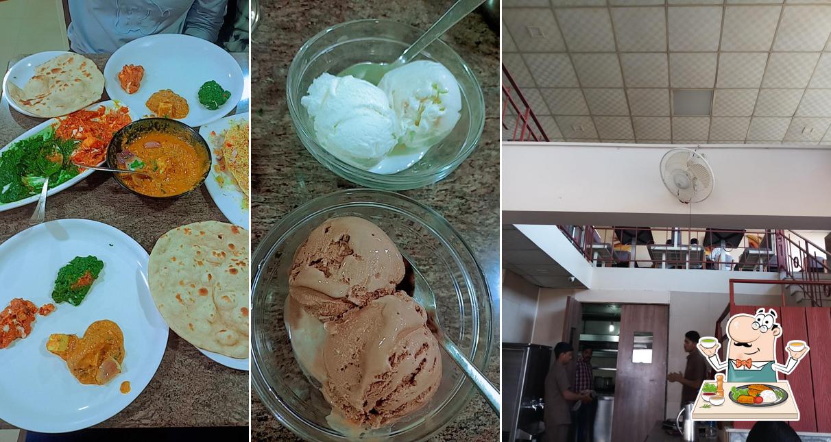 Food at Aahaar Veg Court