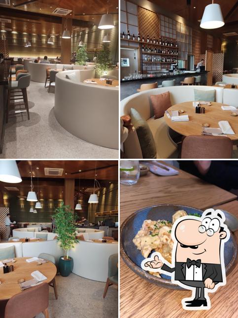 Sente em uma das mesas no Sushi Nouveau