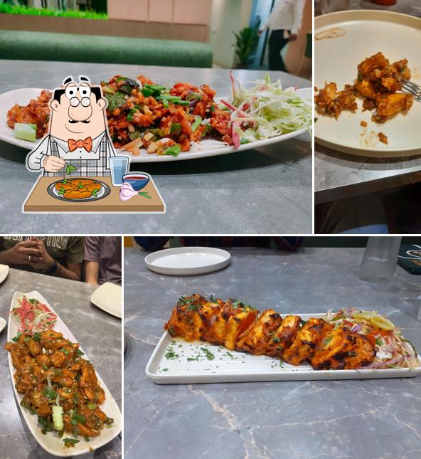 Chicken wings at ICB's BIG FOODIES