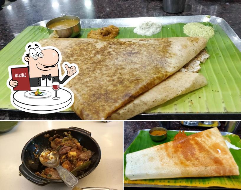 Food at Shri Balaajee Bhavan