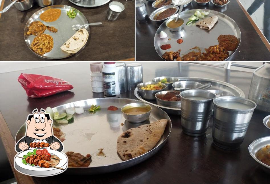 Food at Jay Dwarkadhish