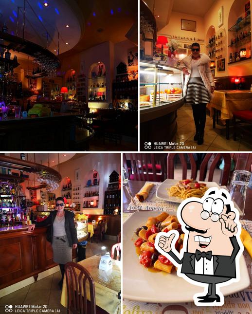 Gli interni di New York Caffè