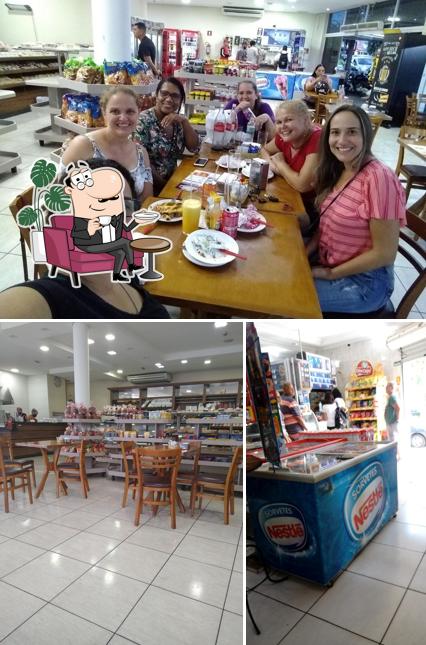 O interior do Padaria Tókio