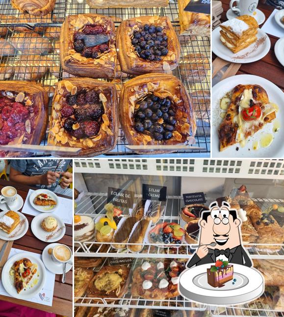 Look at this image of Café François