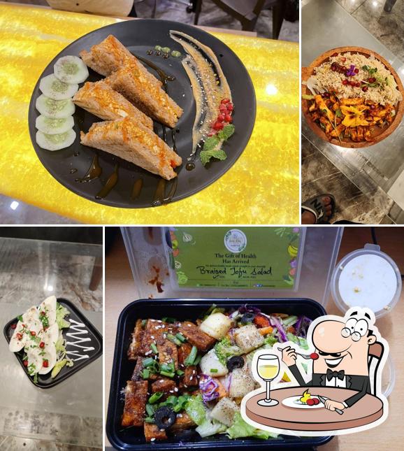 Meals at Lean Raw
