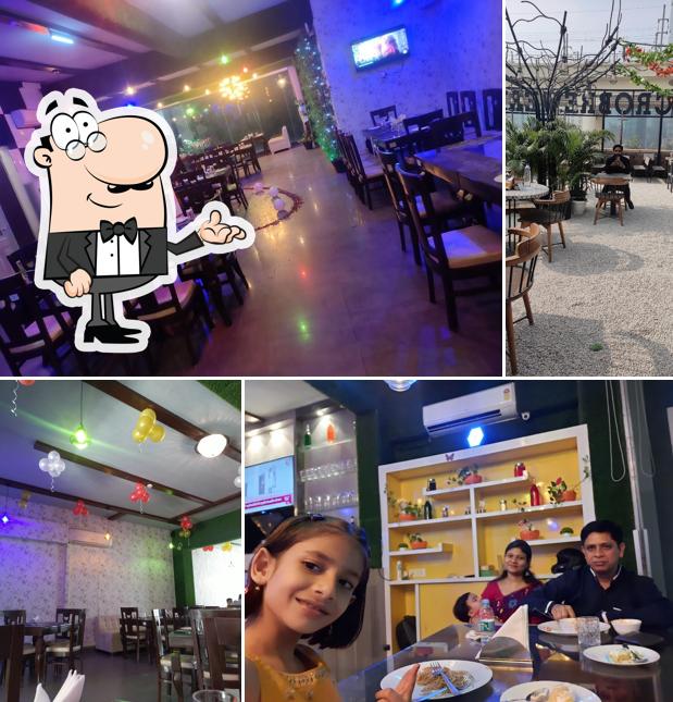 Check out how RESTRO YAAAR looks inside