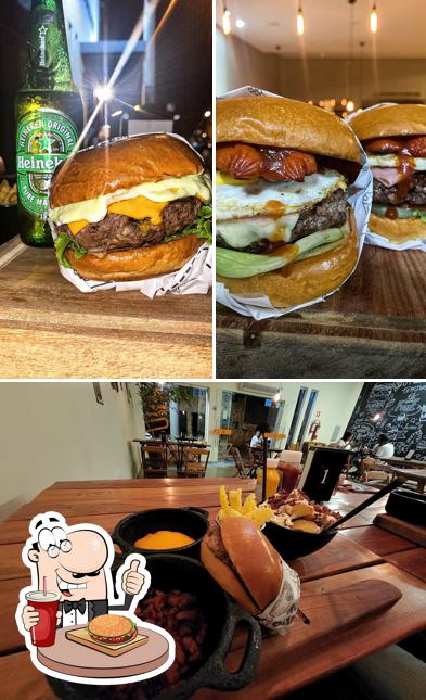 Consiga um hambúrguer no Peroba's burger