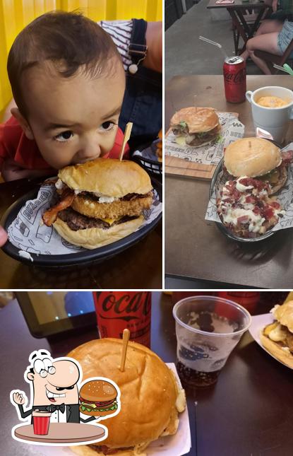 Delicie-se com um hambúrguer no Virtual Burger