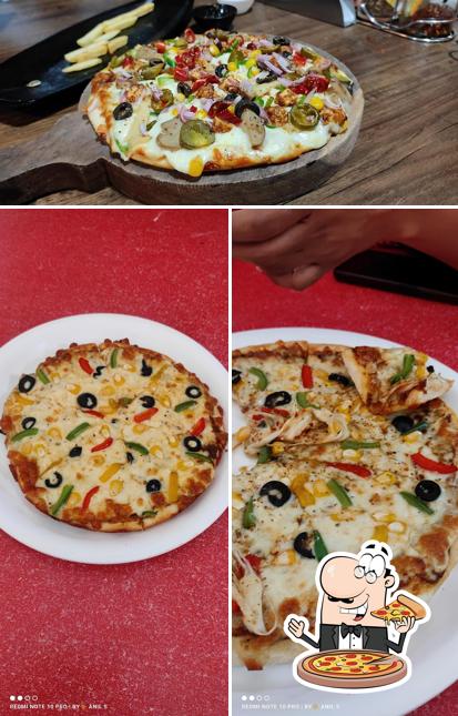 Order various kinds of pizza
