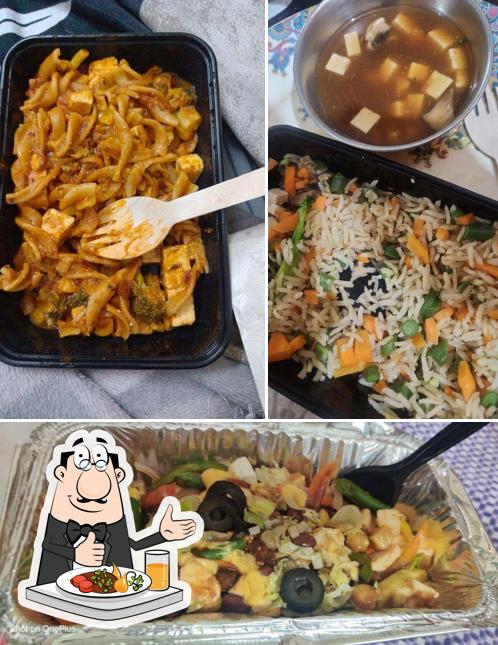 Food at MuscleHolics, The Healthy Food Cafè