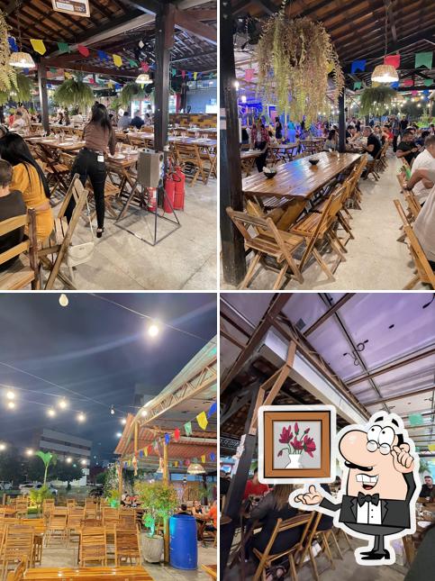 Veja imagens do interior do Pizzaria Barros