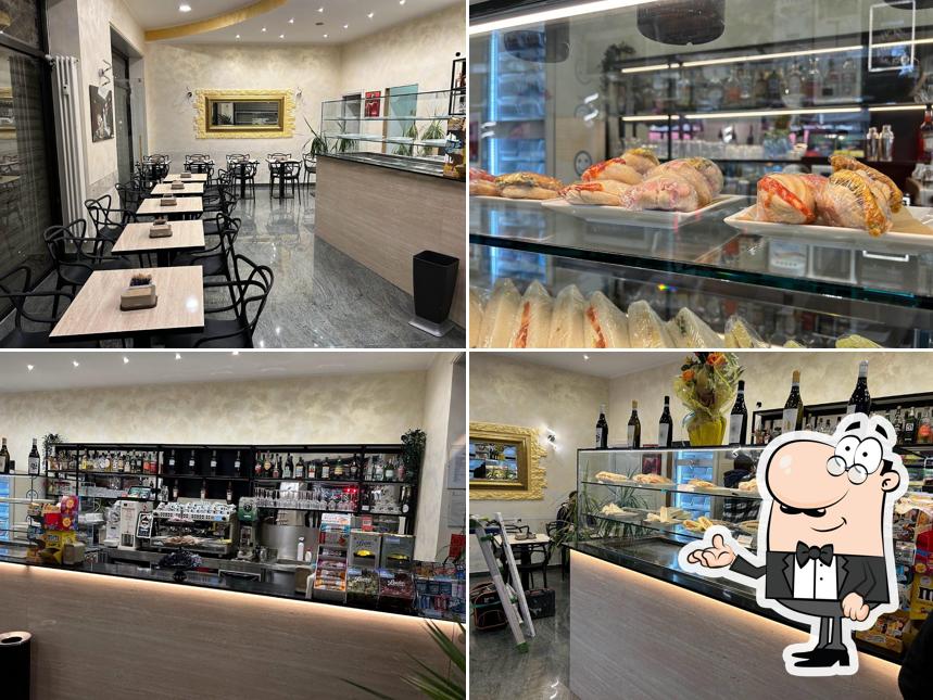 Dai un'occhiata agli interni di Punto caffè 18