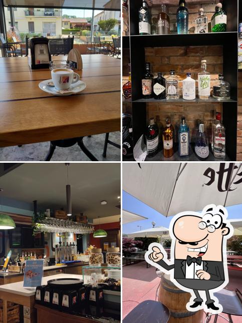 Siediti a un tavolo di Nello caffè