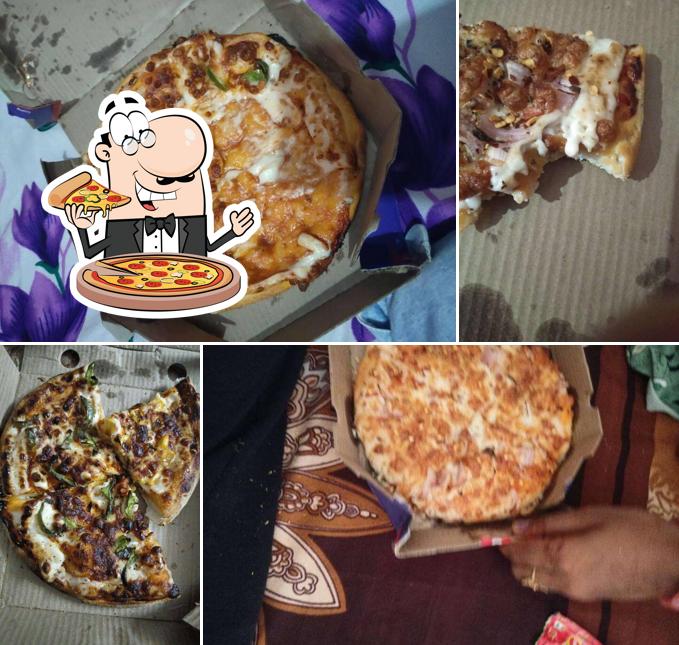 At The Pizz olives, you can enjoy pizza