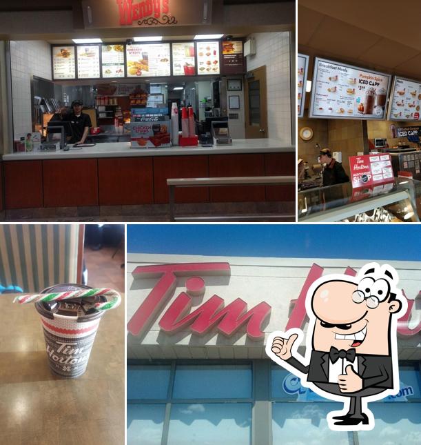 Regarder cette image de Tim Hortons